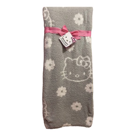 Hello Kitty Other - Hello Kitty Soft Throw Blanket Gray & White 50" X 60" New TikTok Viral NWT